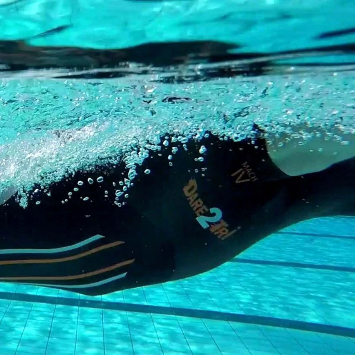 Dare2Tri MACH4.1 Women’s Wetsuit 10 Dare2Tri MACH4.1 Women’s Wetsuit - Image 8